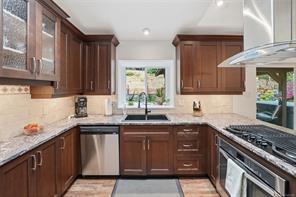 1580 Meadowood Way — listing photo 29 of 68