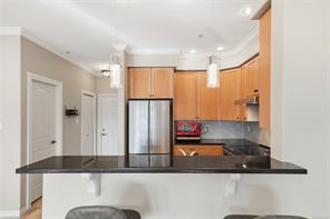 205-399 Wembley Rd — listing photo 22 of 46