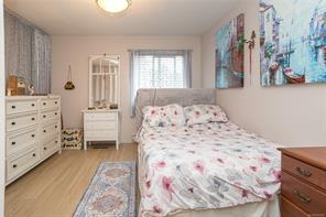 5-974 Dunford Ave — listing photo 15 of 22