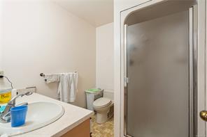 2168 Esplanade — listing photo 21 of 49