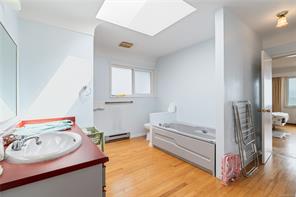 2168 Esplanade — listing photo 27 of 49