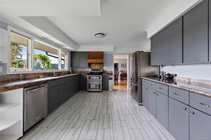 5957 Sooke Rd — listing photo 28 of 72