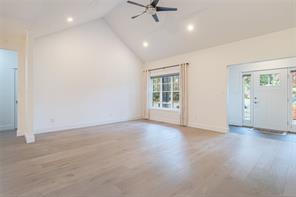 3800 Creekside Dr — listing photo 17 of 64