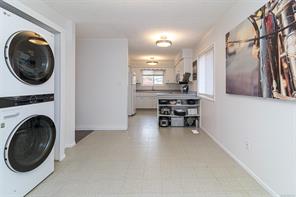 7251 Enid Pl — listing photo 16 of 40