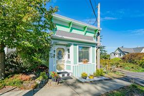 $349,900 - 660 Albert St<br>Nanaimo, British Columbia, V9R 2W4