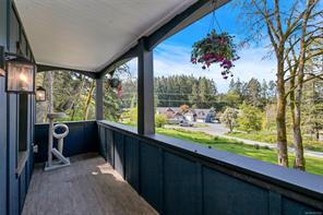 1029 Herd Rd — listing photo 28 of 67