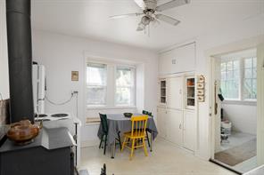 1183 Hillgrove Rd — listing photo 17 of 36