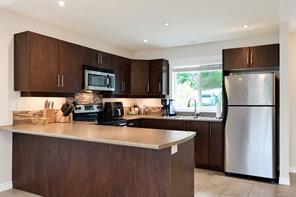 1084 Lisa Close — listing photo 14 of 51