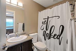 1084 Lisa Close — listing photo 27 of 51