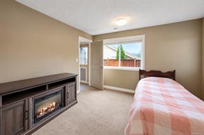 1084 Lisa Close — listing photo 35 of 51