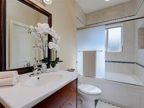 8639 Bourne Terr — listing photo 18 of 50
