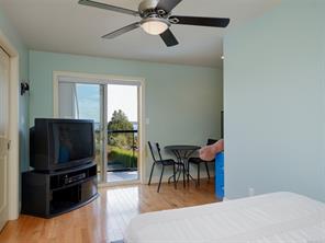 8639 Bourne Terr — listing photo 19 of 50