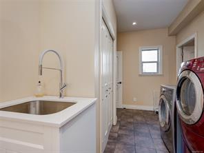 8639 Bourne Terr — listing photo 24 of 50