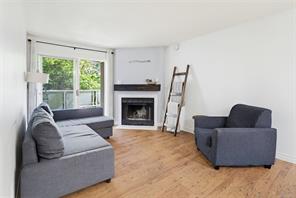 209-2520 Wark St — listing photo 13 of 28