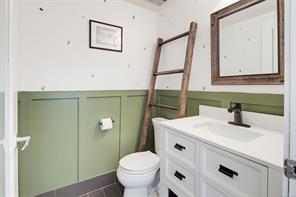209-2520 Wark St — listing photo 17 of 28