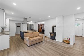 1350 Greenwood Way — listing photo 20 of 61