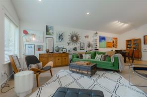 5-3774 12th Ave — listing photo 15 of 31