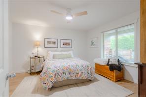 5-3774 12th Ave — listing photo 17 of 31