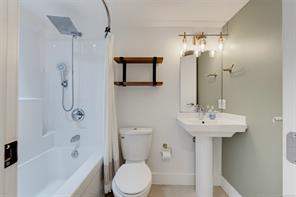 213-562 Yates St — listing photo 15 of 23