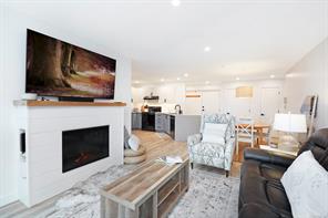 212 1320 Henry Rd, Courtenay