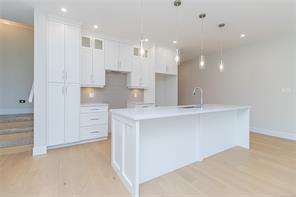 780 Russell Rd — listing photo 15 of 44