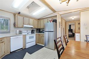 7561 Howard Rd — listing photo 15 of 26