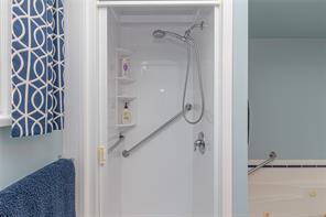 1280 Tracksell Ave — listing photo 22 of 39