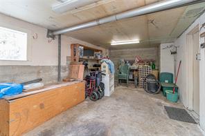 1280 Tracksell Ave — listing photo 33 of 39