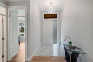 858 Wembley Rd — listing photo 13 of 51