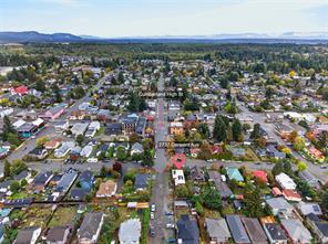 2737 Derwent Ave — listing photo 38 of 39