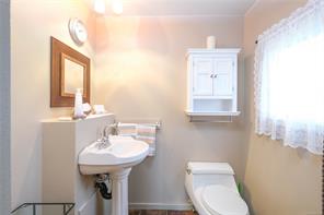 2129 Rama Rd — listing photo 13 of 23
