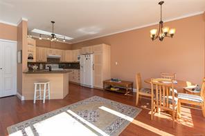 13-4318 Emily Carr Dr — listing photo 14 of 29