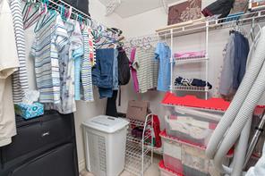 13-4318 Emily Carr Dr — listing photo 20 of 29