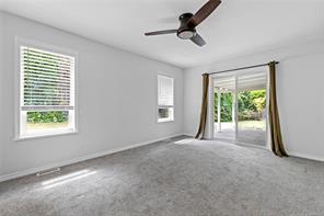 3104 Dolphin Dr — listing photo 15 of 38