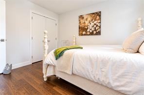 7-1032 Cloverdale Ave — listing photo 26 of 39