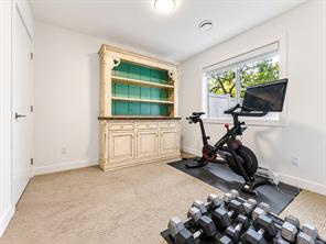 7-1032 Cloverdale Ave — listing photo 30 of 39