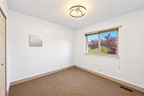 43-4061 Larchwood Dr — listing photo 14 of 35