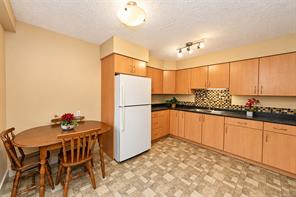 43-4061 Larchwood Dr — listing photo 24 of 35
