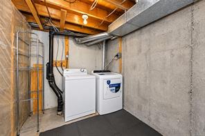 43-4061 Larchwood Dr — listing photo 33 of 35