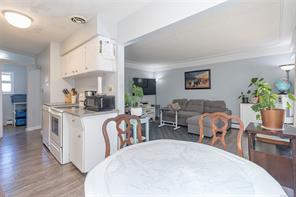 386 Burnside Rd — listing photo 21 of 52