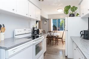 386 Burnside Rd — listing photo 22 of 52