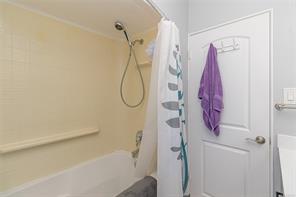 386 Burnside Rd — listing photo 34 of 52