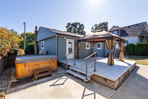 916 Burnside Rd — listing photo 23 of 33