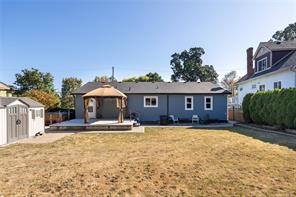 916 Burnside Rd — listing photo 28 of 33