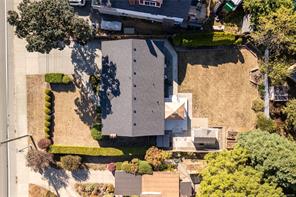 916 Burnside Rd — listing photo 31 of 33