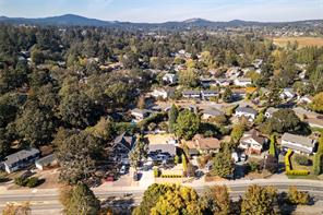 916 Burnside Rd — listing photo 33 of 33