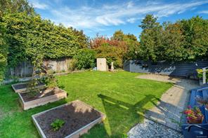 1618 Pinewood Ave — listing photo 28 of 67
