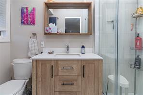 615 Sturdee St — listing photo 21 of 42
