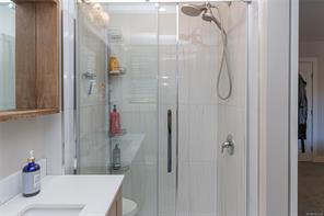 615 Sturdee St — listing photo 22 of 42