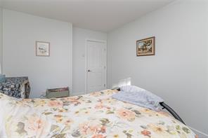 615 Sturdee St — listing photo 24 of 42